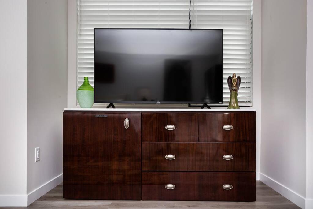 Comfy Studio With Cali King Size Mattress San Diego Luaran gambar